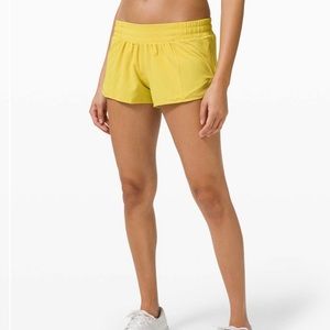 Lululemon Hotty Hot Shorts 2.5” - Soleil